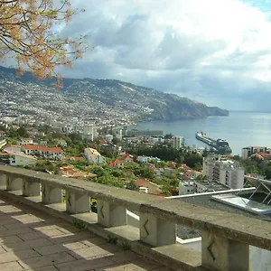 https://sea-balcony.madeira-islandshotels.com