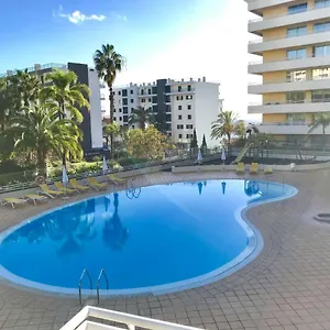 https://enzo-apartament.madeira-islandshotels.com